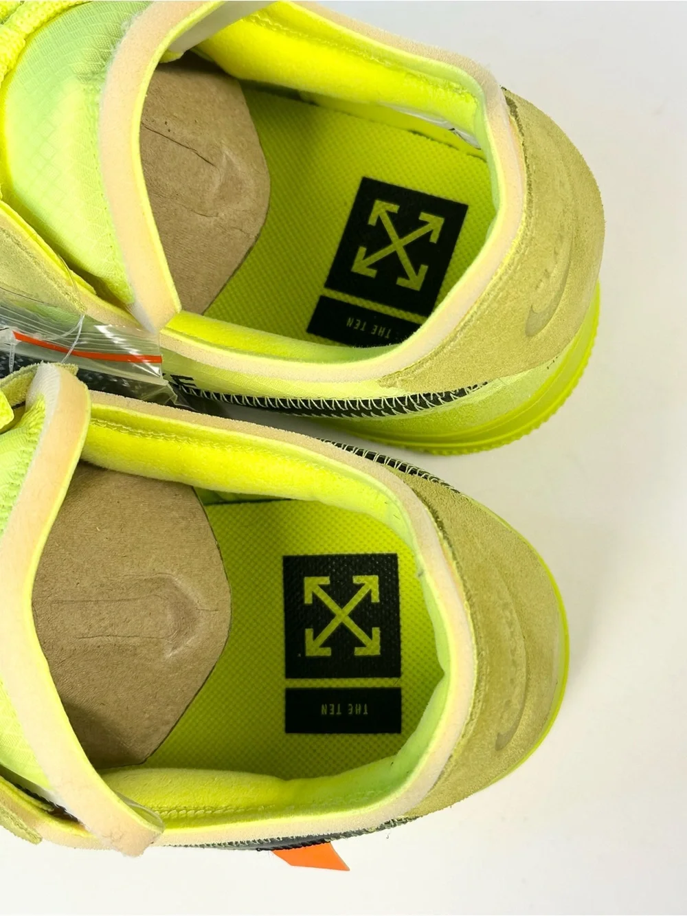 Nike Air Force 1 Men’s Low Off-White Volt Sz 13 NEW IN BOX Style AO4606 700